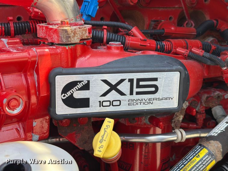 image for item ED5959 2020 Kenworth T800 semi truck