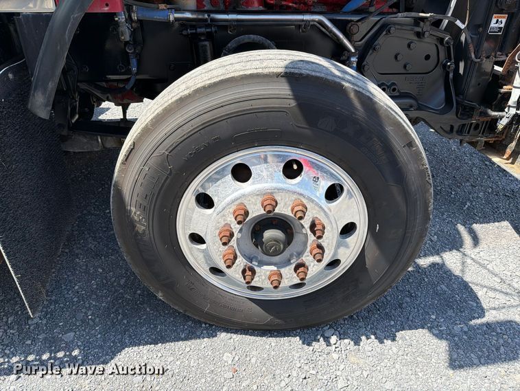 image for item ED5959 2020 Kenworth T800 semi truck