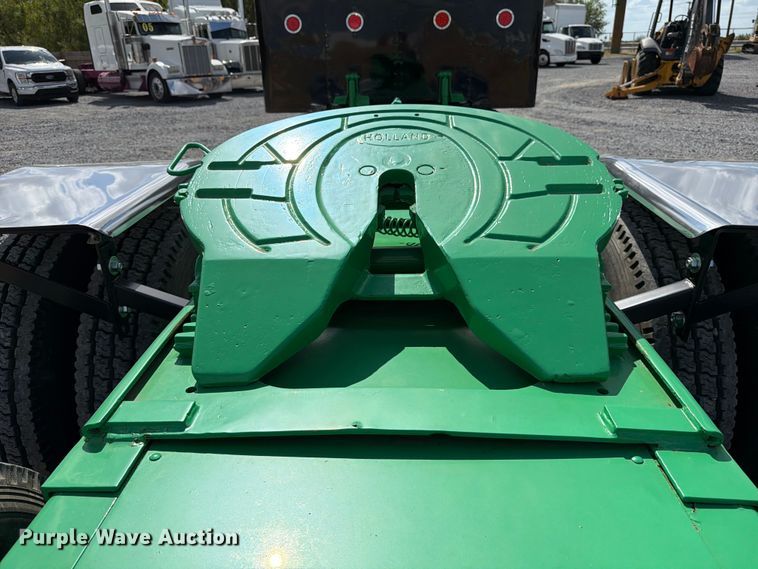 image for item ED5960 2007 Peterbilt 379 semi truck