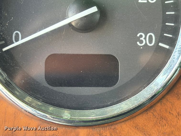 image for item ED5960 2007 Peterbilt 379 semi truck