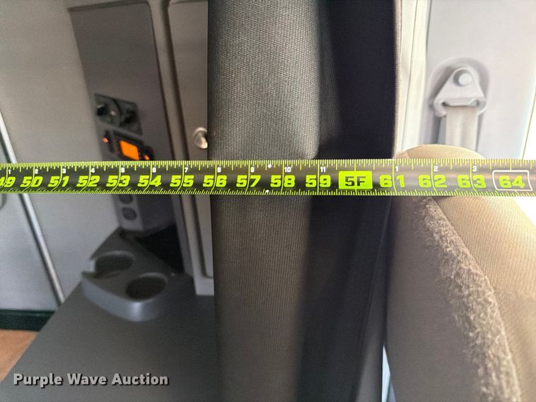 image for item ED5961 2017 Peterbilt 579 semi truck