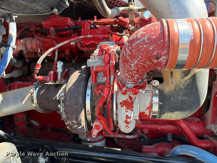 image for item ED5961 2017 Peterbilt 579 semi truck