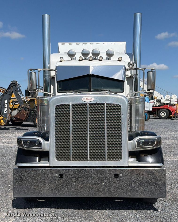 CAMIóN CAMAROTE 2015 PETERBILT