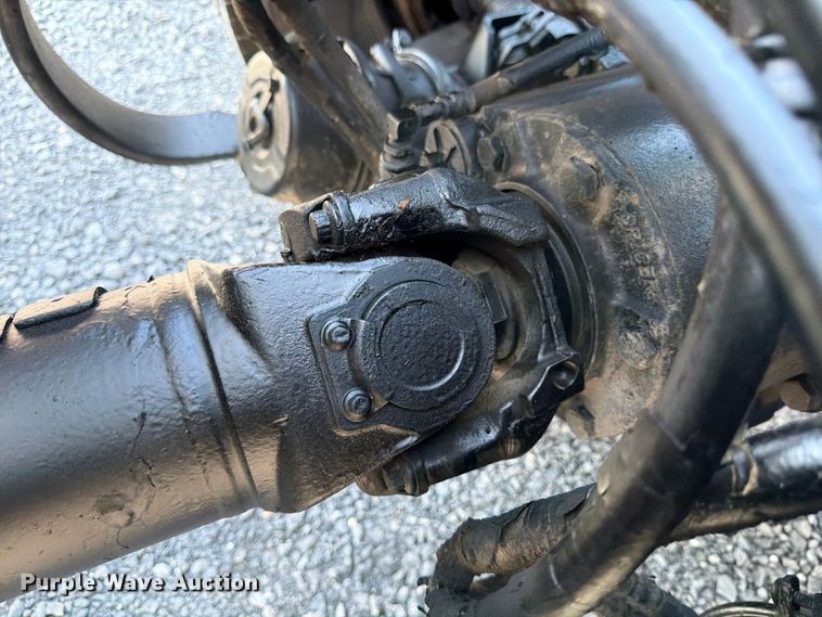 image for item ED5962 2015 Peterbilt 389 semi truck