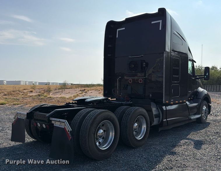 CAMIóN CAMAROTE 2014 KENWORTH