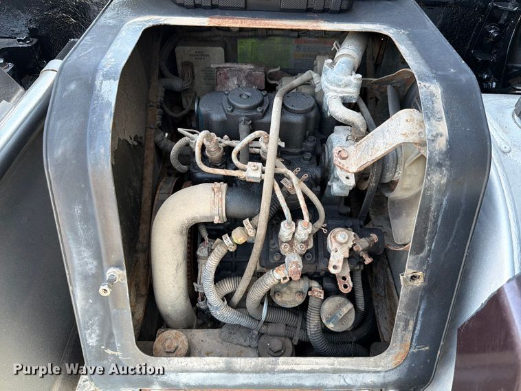 image for item ED5964 2014 Kenworth T680 semi truck