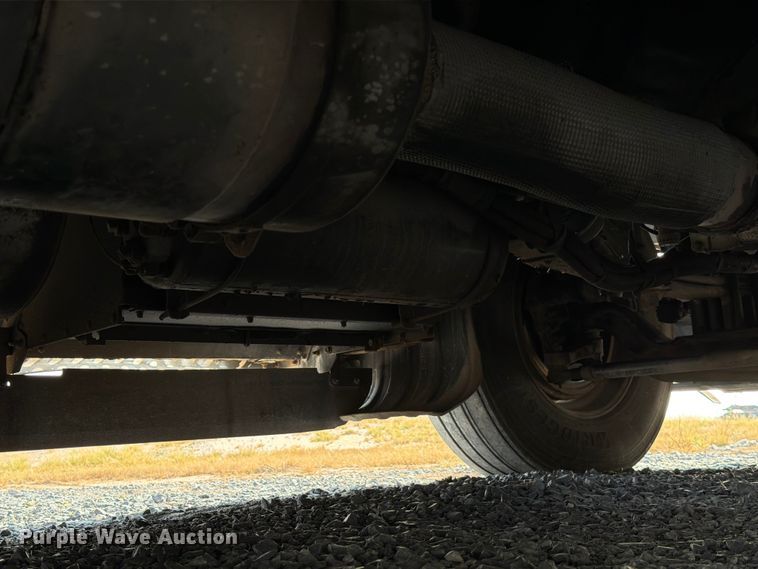 image for item ED5964 2014 Kenworth T680 semi truck