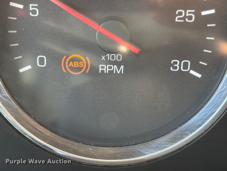 image for item ED5964 2014 Kenworth T680 semi truck