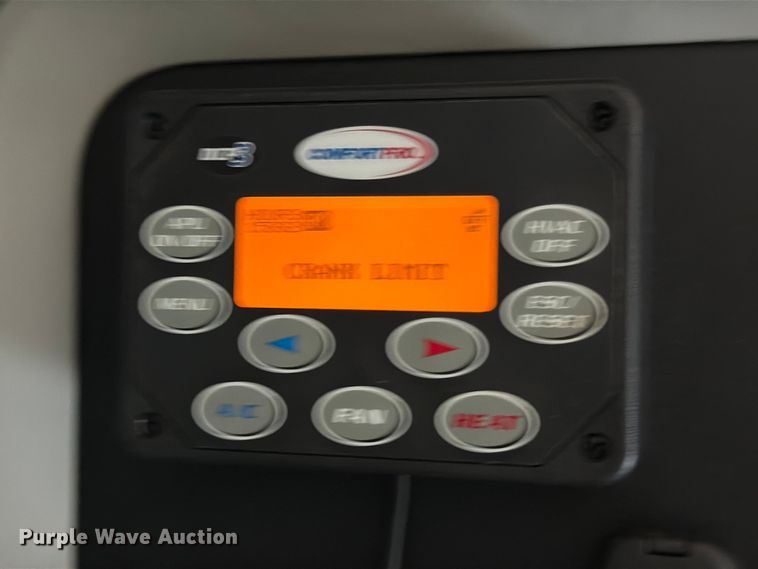 image for item ED5964 2014 Kenworth T680 semi truck