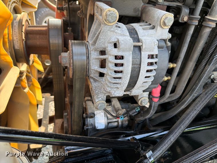 image for item ED5964 2014 Kenworth T680 semi truck