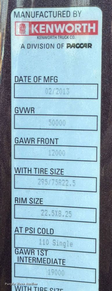 image for item ED5964 2014 Kenworth T680 semi truck