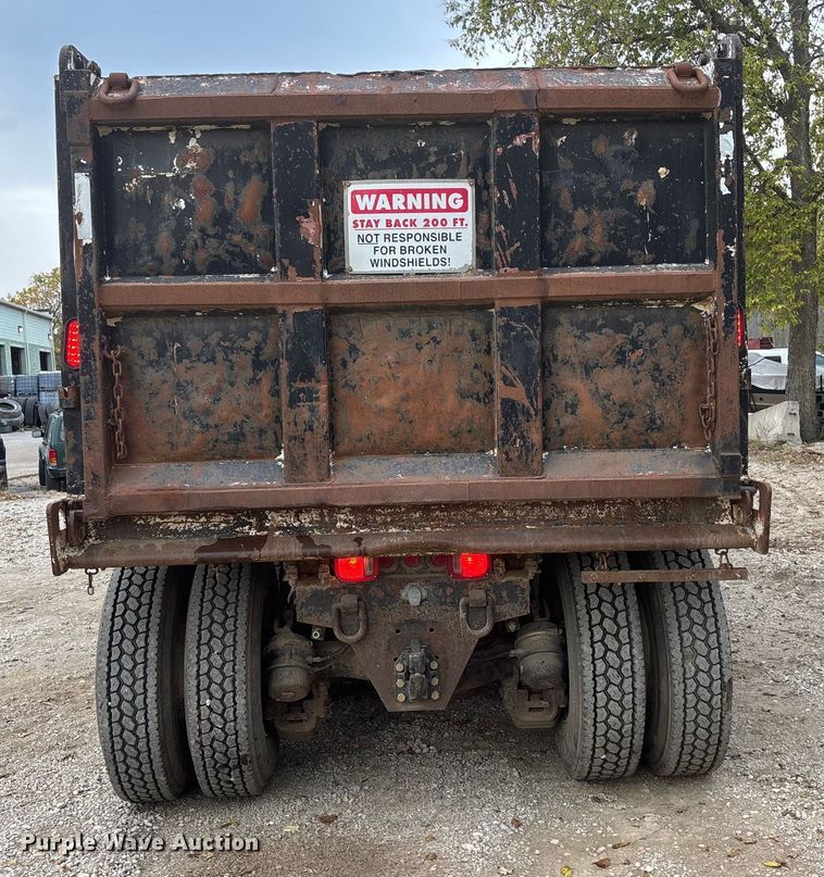 image for item EE4155 1991 Mack RD6886 dump truck