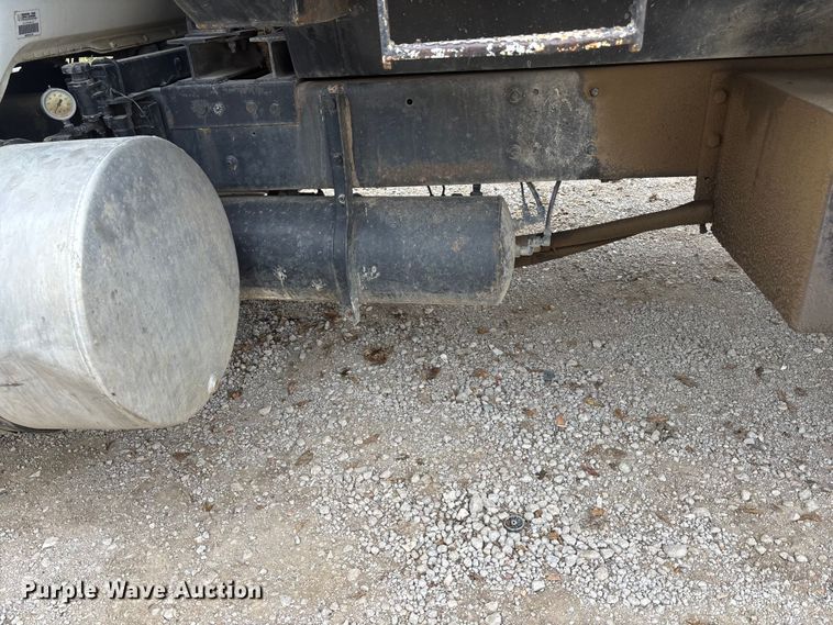 image for item EE4155 1991 Mack RD6886 dump truck