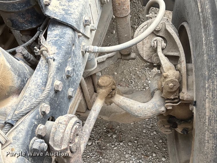 image for item EE4155 1991 Mack RD6886 dump truck