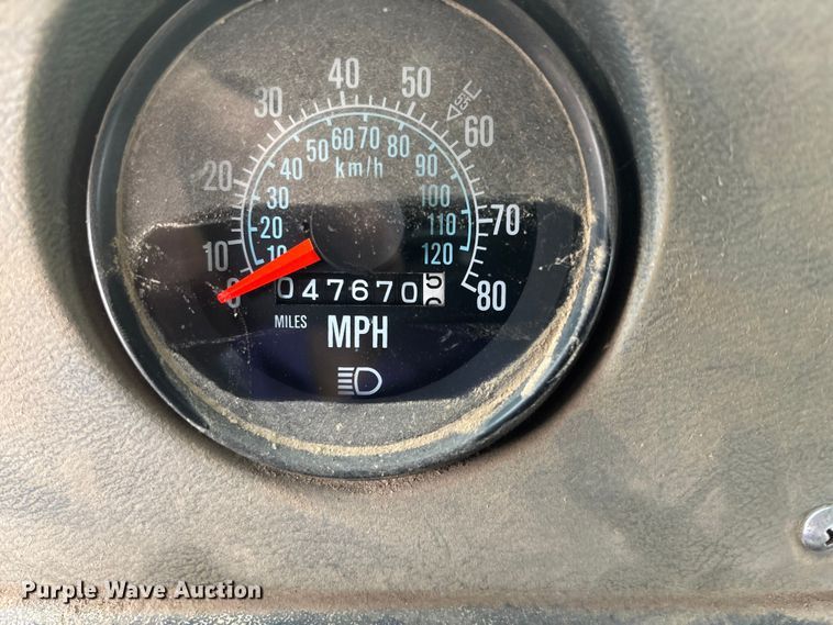 image for item EE4155 1991 Mack RD6886 dump truck