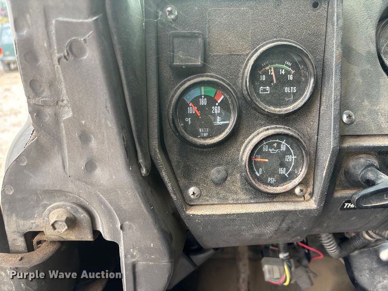 image for item EE4155 1991 Mack RD6886 dump truck