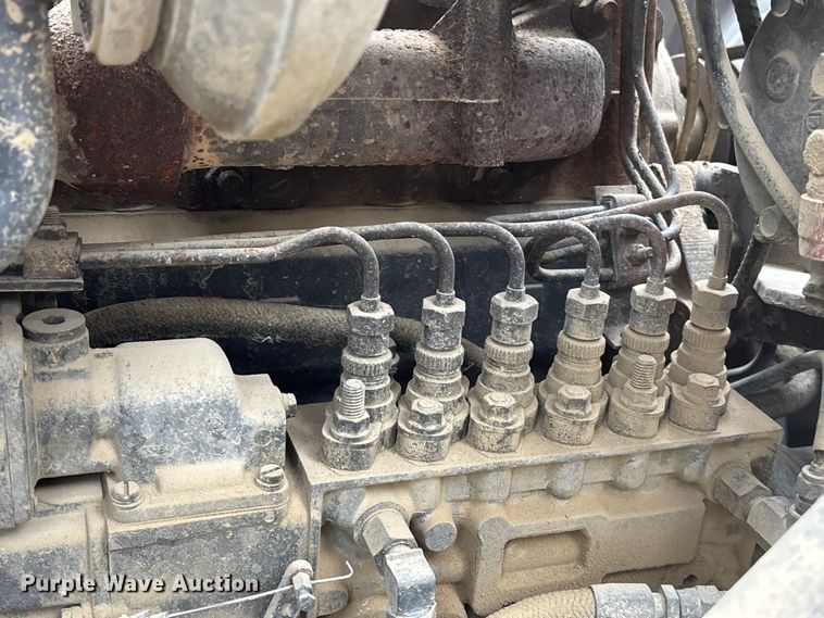 image for item EE4155 1991 Mack RD6886 dump truck