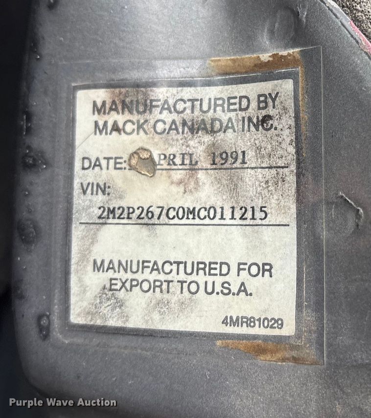 image for item EE4155 1991 Mack RD6886 dump truck