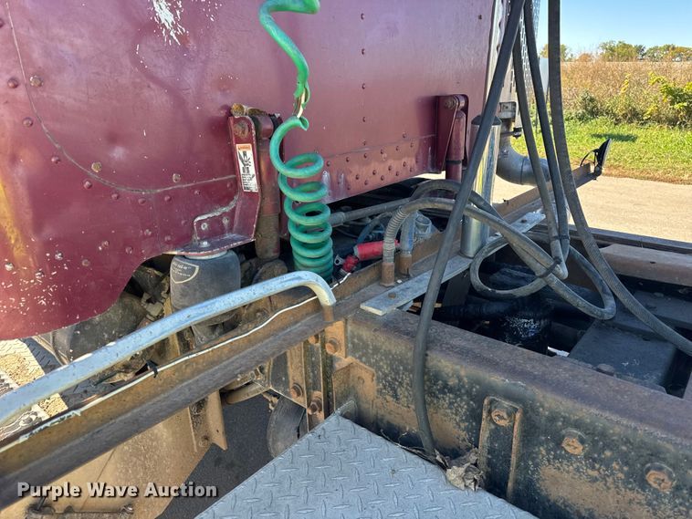 image for item EF2197 1996 Peterbilt 379 semi truck