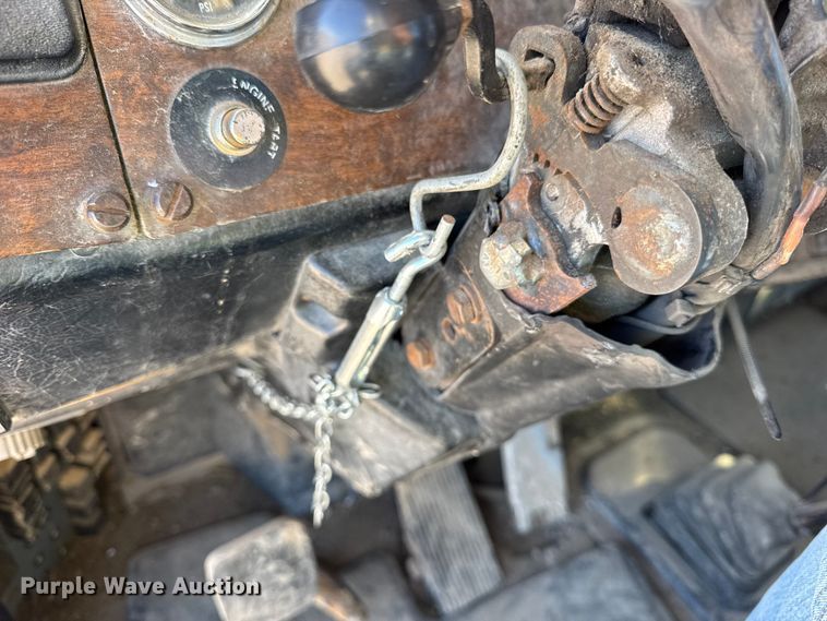 image for item EF2197 1996 Peterbilt 379 semi truck