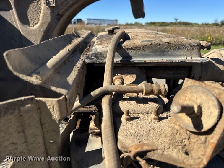 image for item EF2197 1996 Peterbilt 379 semi truck