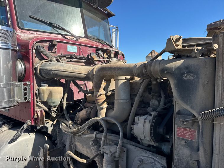 image for item EF2197 1996 Peterbilt 379 semi truck