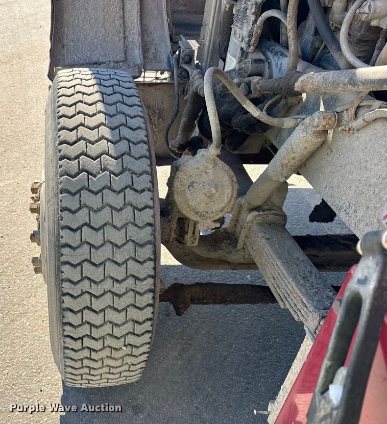 image for item EF2197 1996 Peterbilt 379 semi truck