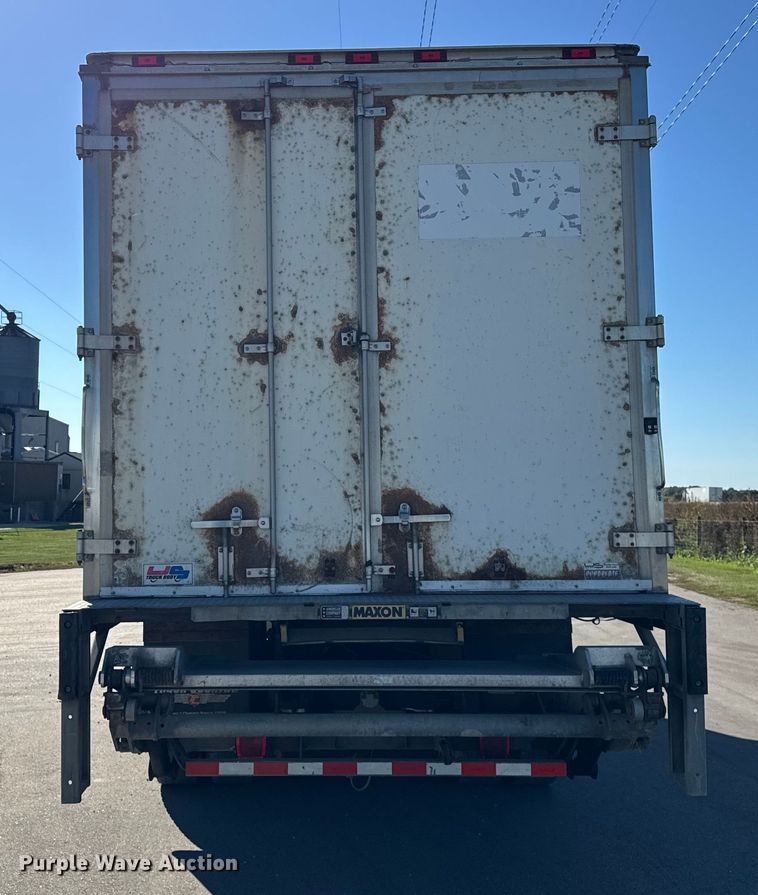 image for item EF2198 2013 Freightliner Business Class M2 box truck