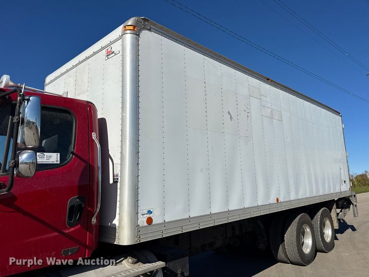 image for item EF2198 2013 Freightliner Business Class M2 box truck