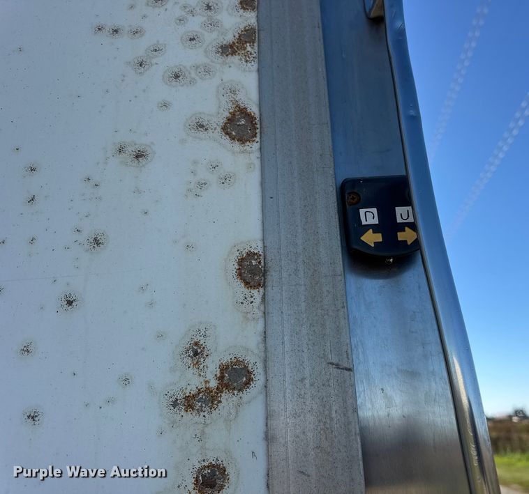 image for item EF2198 2013 Freightliner Business Class M2 box truck