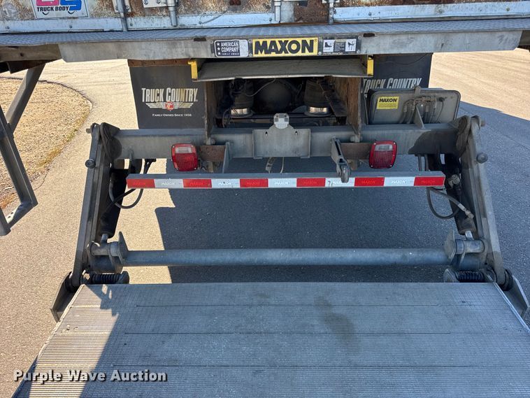 image for item EF2198 2013 Freightliner Business Class M2 box truck