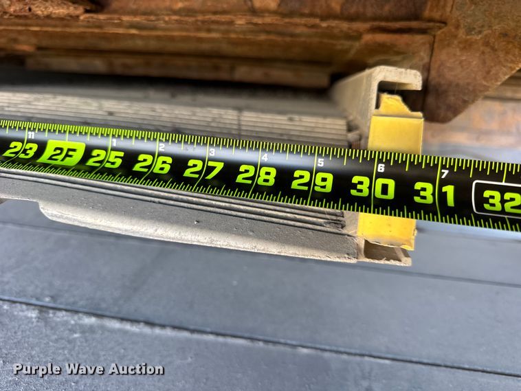 image for item EF2198 2013 Freightliner Business Class M2 box truck