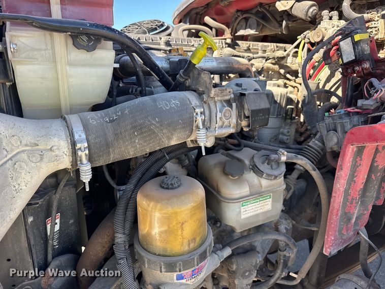 image for item EF2198 2013 Freightliner Business Class M2 box truck