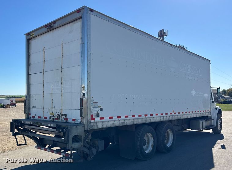 image for item EF2200 2016 Freightliner Business Class M2 box truck