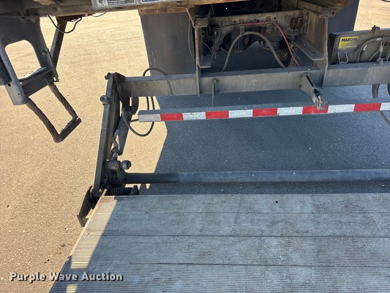 image for item EF2200 2016 Freightliner Business Class M2 box truck