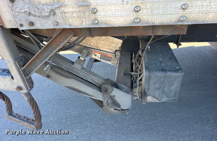 image for item EF2200 2016 Freightliner Business Class M2 box truck