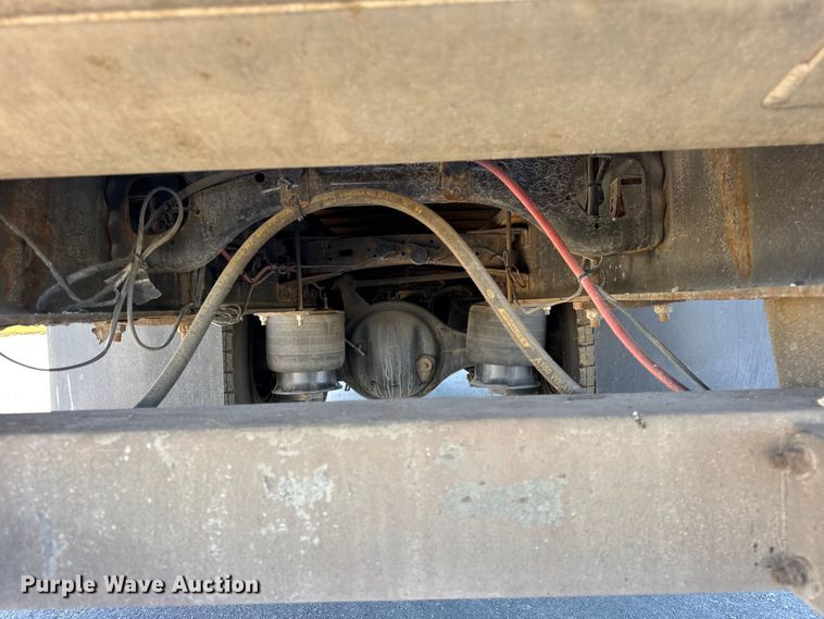 image for item EF2200 2016 Freightliner Business Class M2 box truck