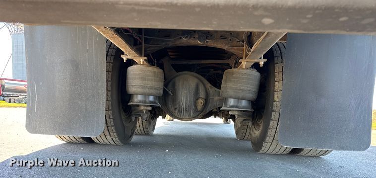 image for item EF2200 2016 Freightliner Business Class M2 box truck