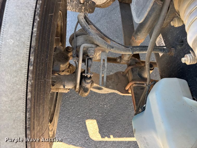 image for item EF2200 2016 Freightliner Business Class M2 box truck