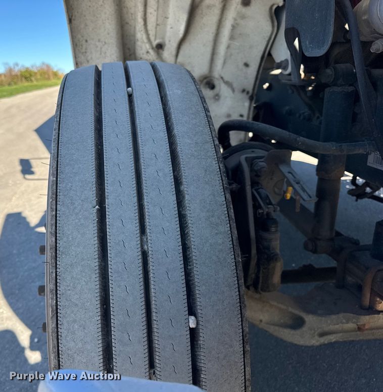 image for item EF2200 2016 Freightliner Business Class M2 box truck