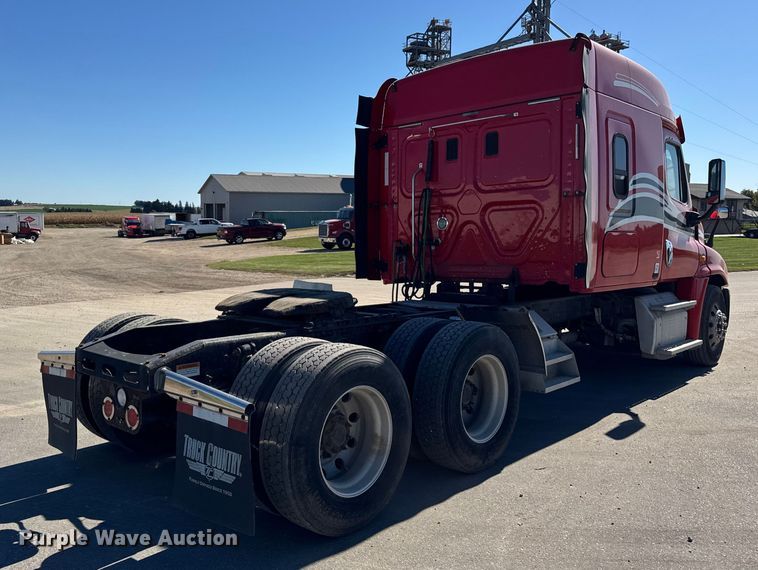 CAMIóN CAMAROTE 2016 FREIGHTLINER