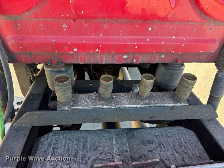 image for item EF2201 2016 Freightliner Cascadia 125 semi truck