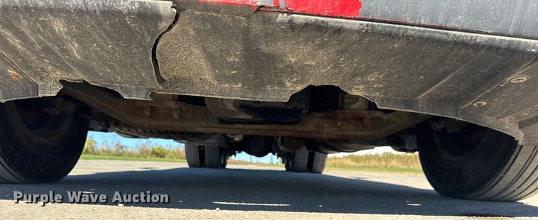 image for item EF2201 2016 Freightliner Cascadia 125 semi truck