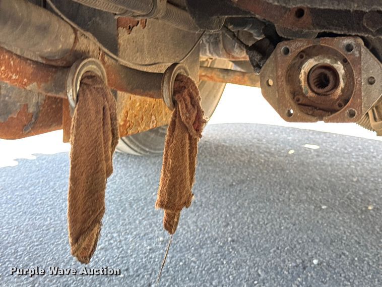 image for item EF2201 2016 Freightliner Cascadia 125 semi truck