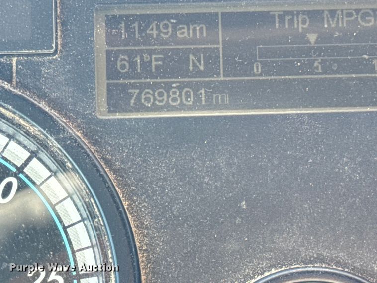 image for item EF2201 2016 Freightliner Cascadia 125 semi truck