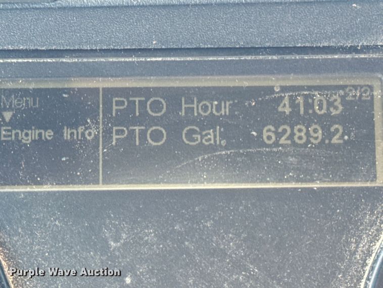 image for item EF2201 2016 Freightliner Cascadia 125 semi truck