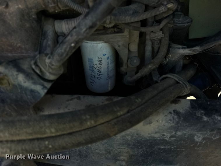 image for item EF2212 2007 Mack CHN semi truck