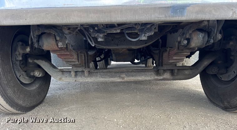 image for item EF2221 2000 International F-2574 semi truck