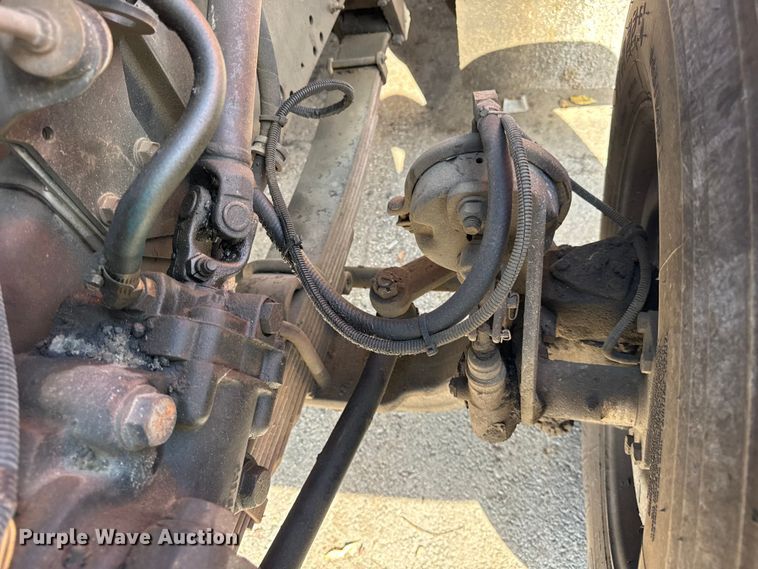 image for item EF2221 2000 International F-2574 semi truck