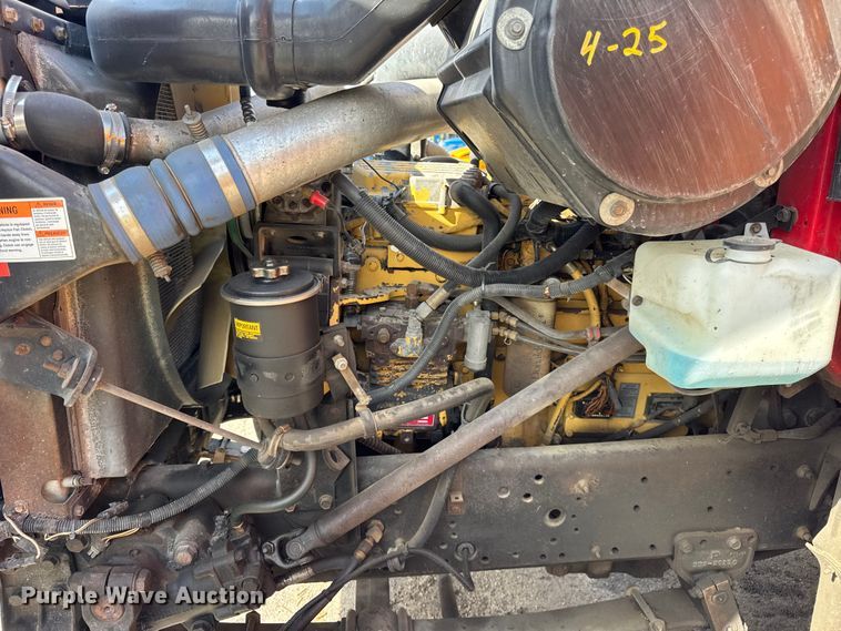 image for item EF2221 2000 International F-2574 semi truck